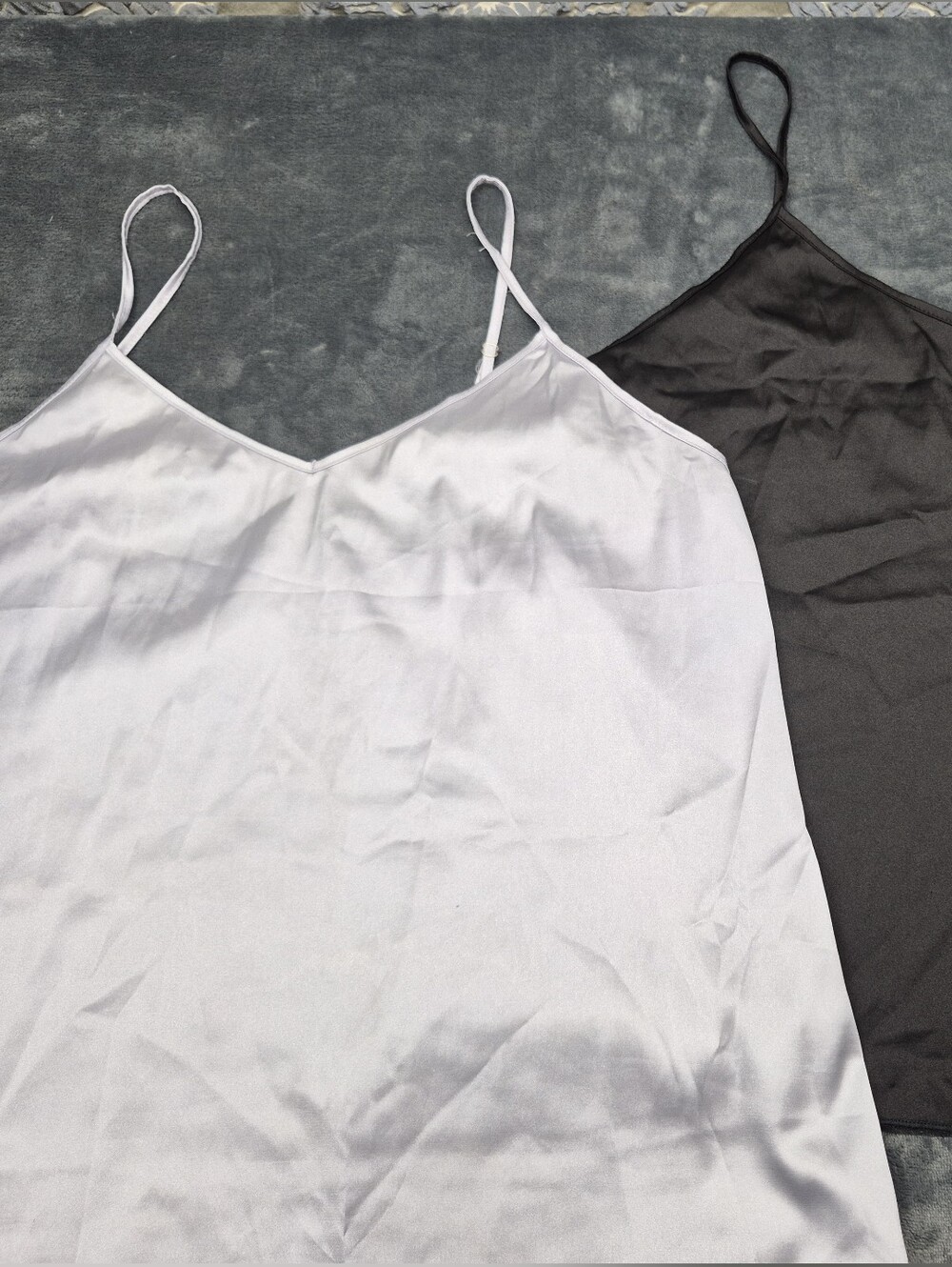 Vidusa Satin Camisole Top 2 Pcs V Neck  Spaghetti Strap Gray &black Size M